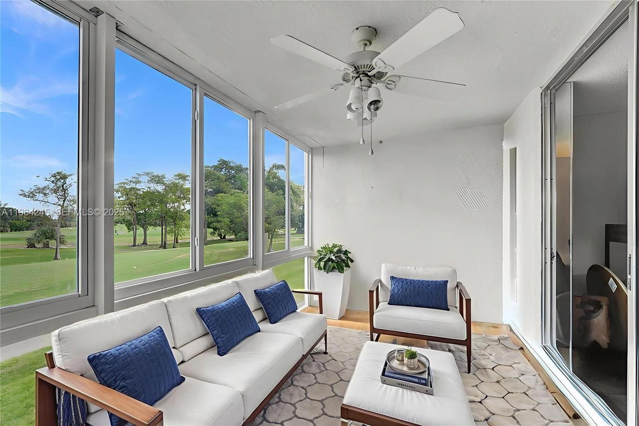 Real estate property located at 7684 18th St #202, Broward, 12 Of Palm Springs 2 Cond, Margate, FL