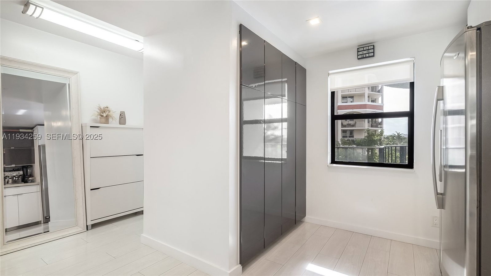 Real estate property located at 2029 Ocean Blvd #404, Broward, Tradewinds By The Sea Con, Fort Lauderdale, FL