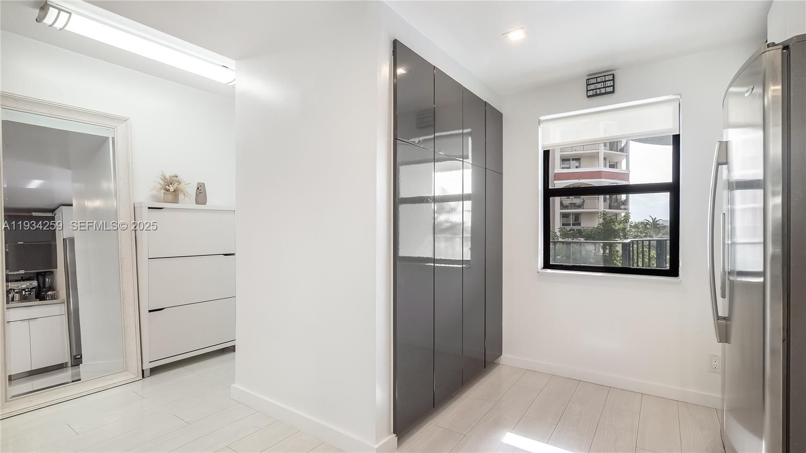 Real estate property located at 2029 Ocean Blvd #404, Broward, Tradewinds By The Sea Con, Fort Lauderdale, FL