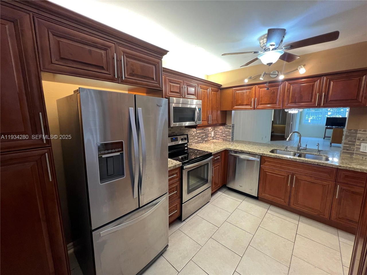 Real estate property located at 10369 24th Pl #201, Broward, Sunrise Lakes 187 Condo, Sunrise, FL