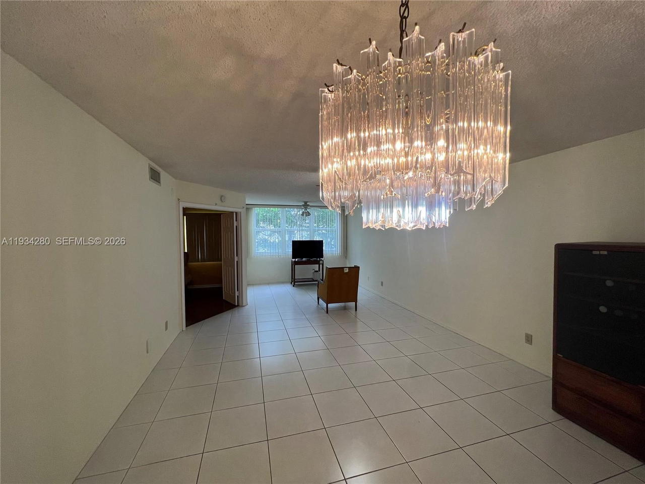 Real estate property located at 10369 24th Pl #201, Broward, Sunrise Lakes 187 Condo, Sunrise, FL