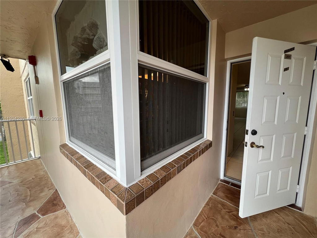 Real estate property located at 10369 24th Pl #201, Broward, Sunrise Lakes 187 Condo, Sunrise, FL