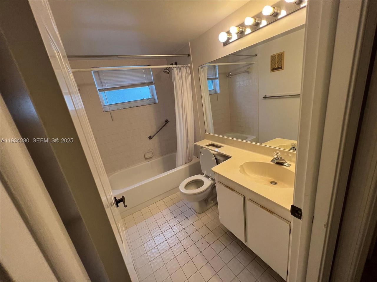 Real estate property located at 10369 24th Pl #201, Broward, Sunrise Lakes 187 Condo, Sunrise, FL