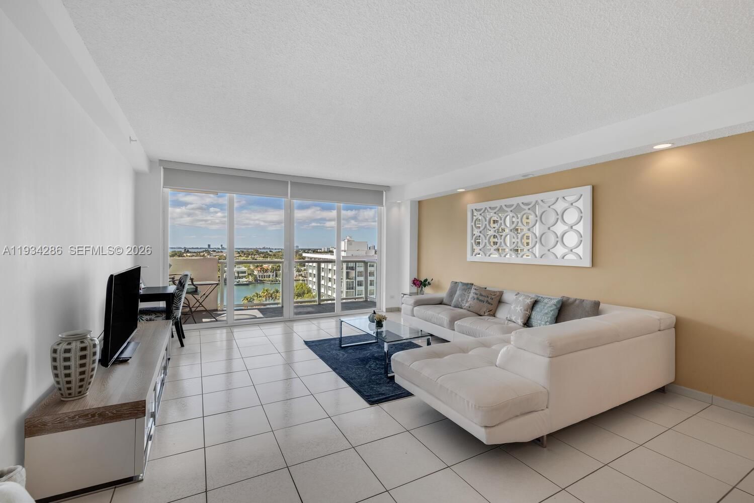 Real estate property located at 5601 Collins Ave #1019, Miami-dade, The Pavilion Condo, Miami Beach, FL