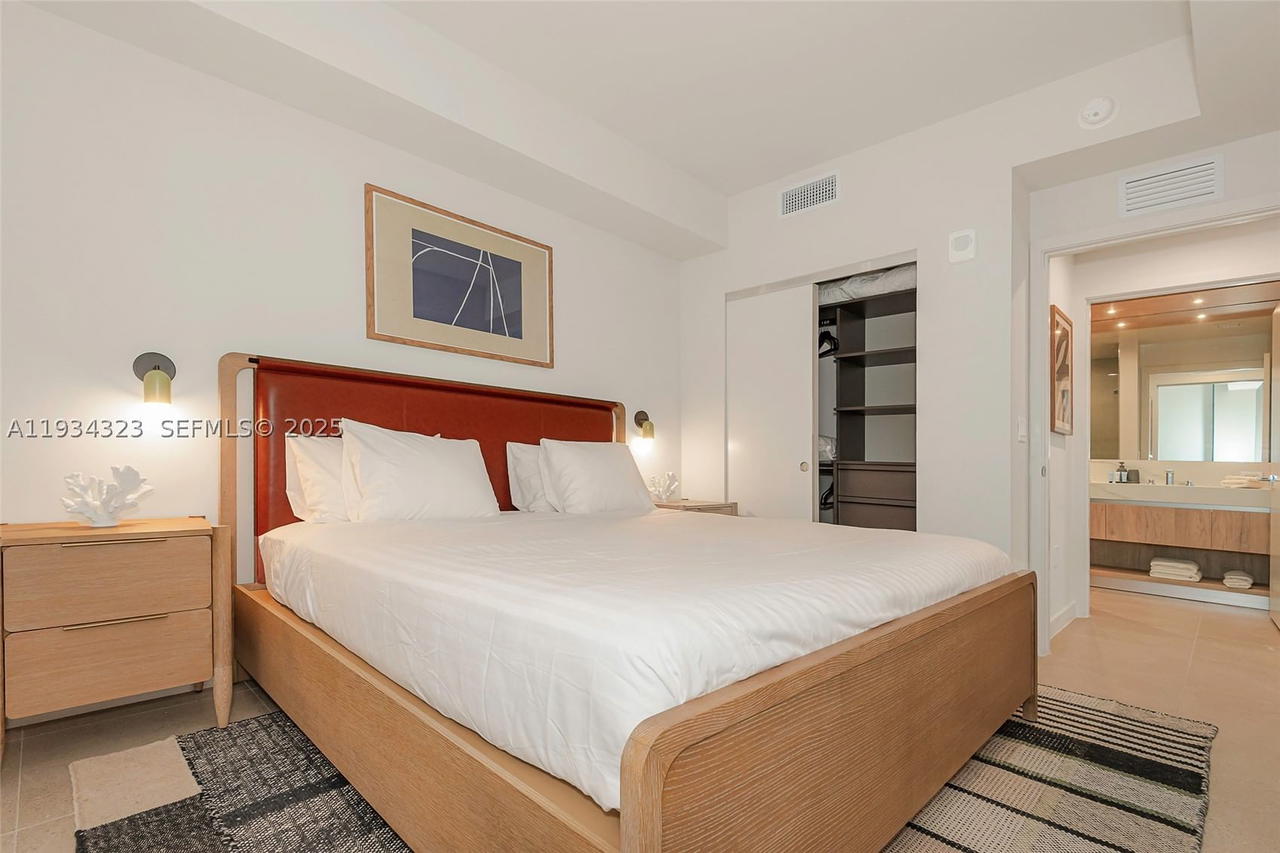 Real estate property located at 11 6 ST #1407, Miami-dade, The Crosby, Miami, FL