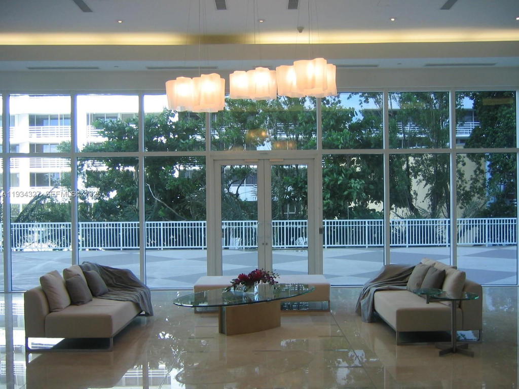 Real estate property located at 2101 Brickell Ave #2705, Miami-dade, Skyline On Brickell Condo, Miami, FL