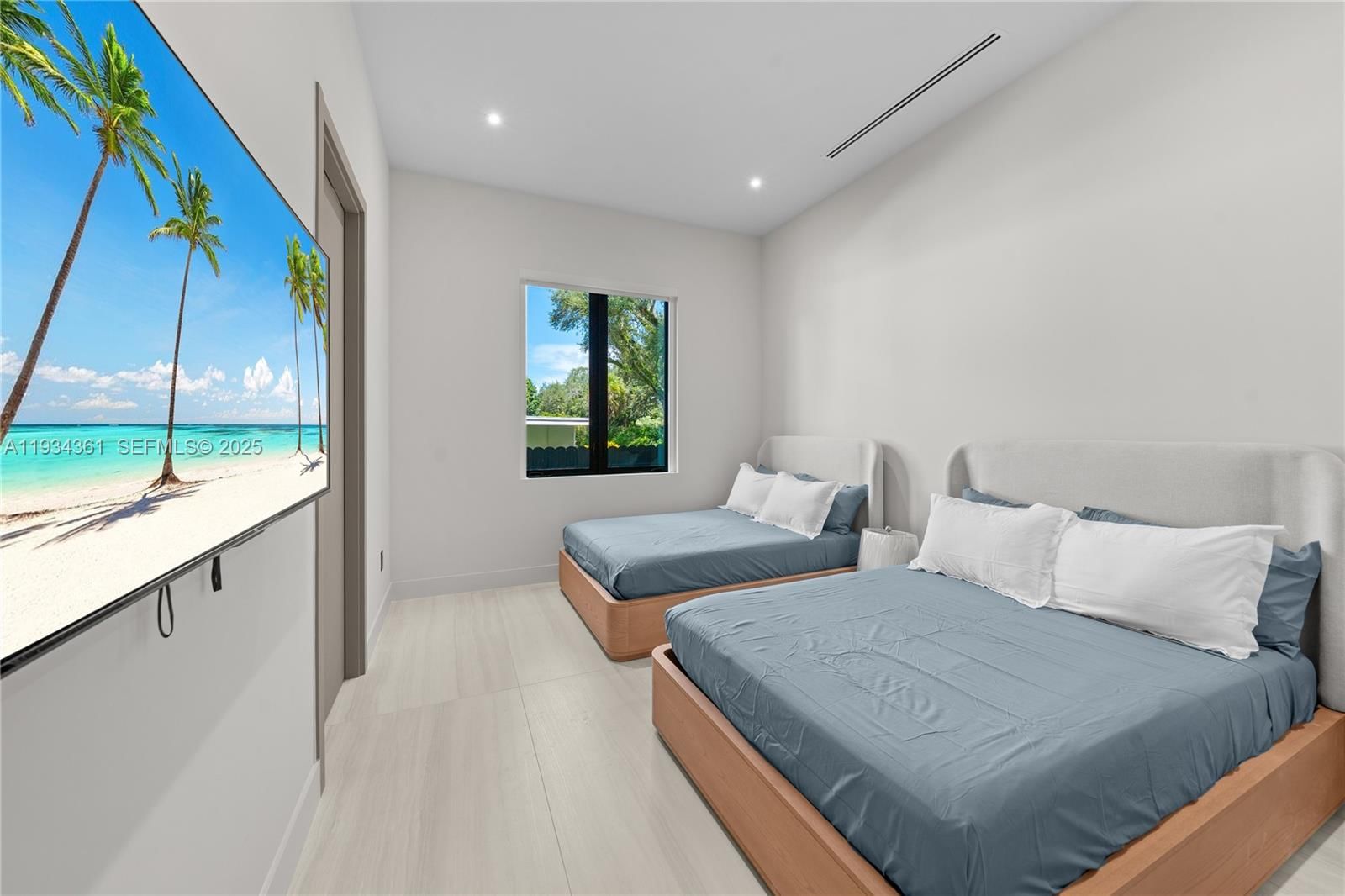 Real estate property located at 19900 21st Ct, Miami-dade, Highland Oaks, Miami, FL