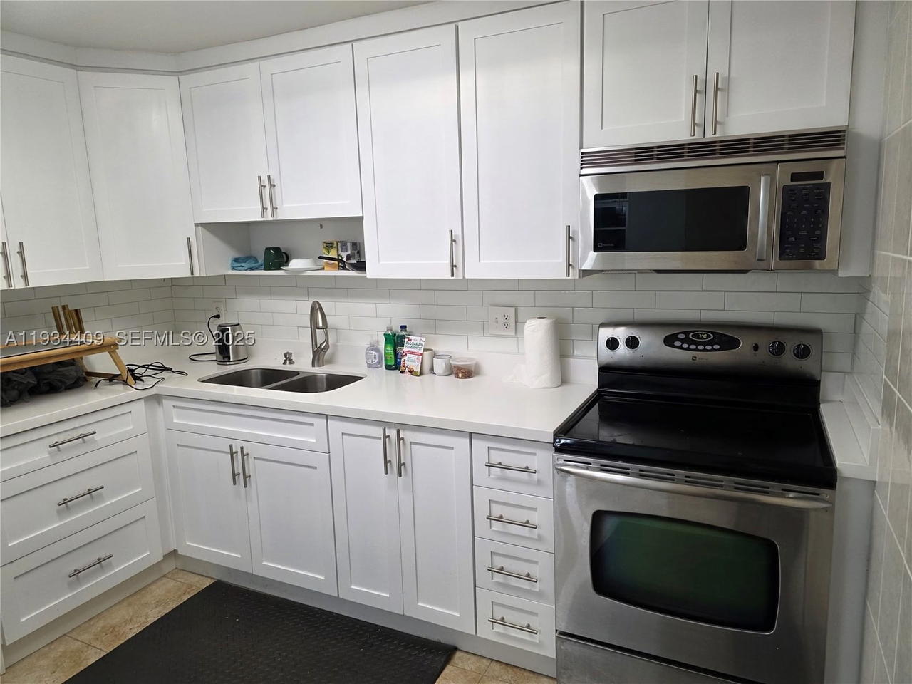 Real estate property located at 1811 Jefferson St #501, Broward, Telstar Condominium Inc, Hollywood, FL