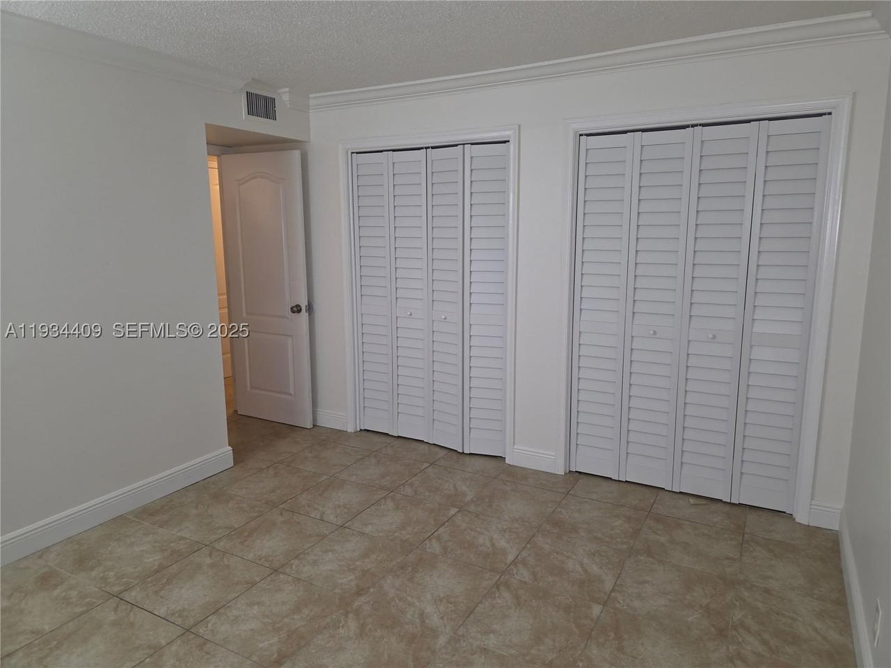 Real estate property located at 1811 Jefferson St #501, Broward, Telstar Condominium Inc, Hollywood, FL