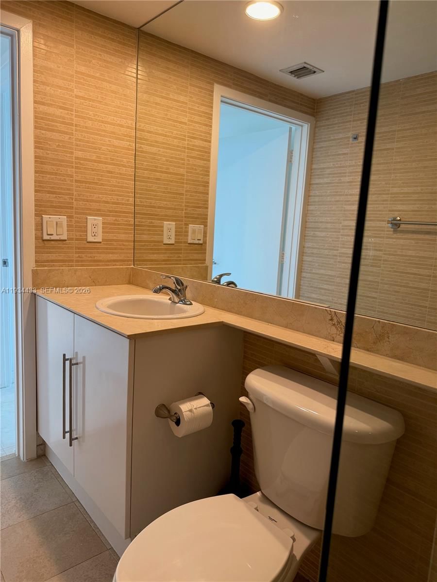 Real estate property located at 325 Biscayne Blvd #621, Miami-dade, One Miami West Condo, Miami, FL