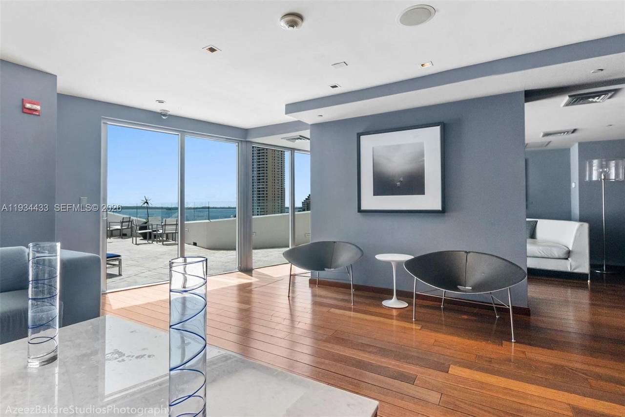 Real estate property located at 325 Biscayne Blvd #621, Miami-dade, One Miami West Condo, Miami, FL