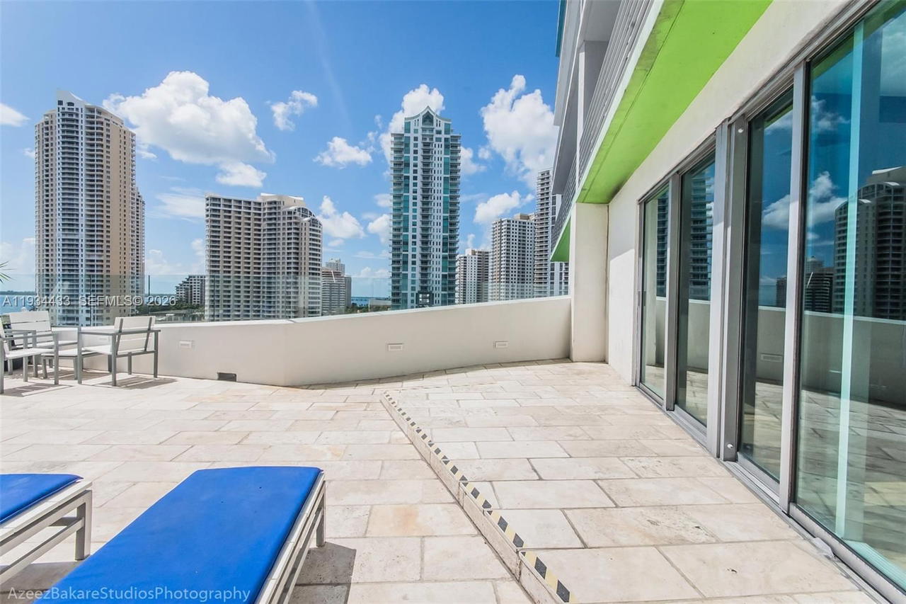 Real estate property located at 325 Biscayne Blvd #621, Miami-dade, One Miami West Condo, Miami, FL