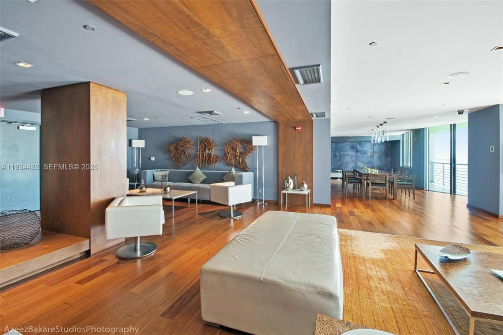 Real estate property located at 325 Biscayne Blvd #621, Miami-dade, One Miami West Condo, Miami, FL