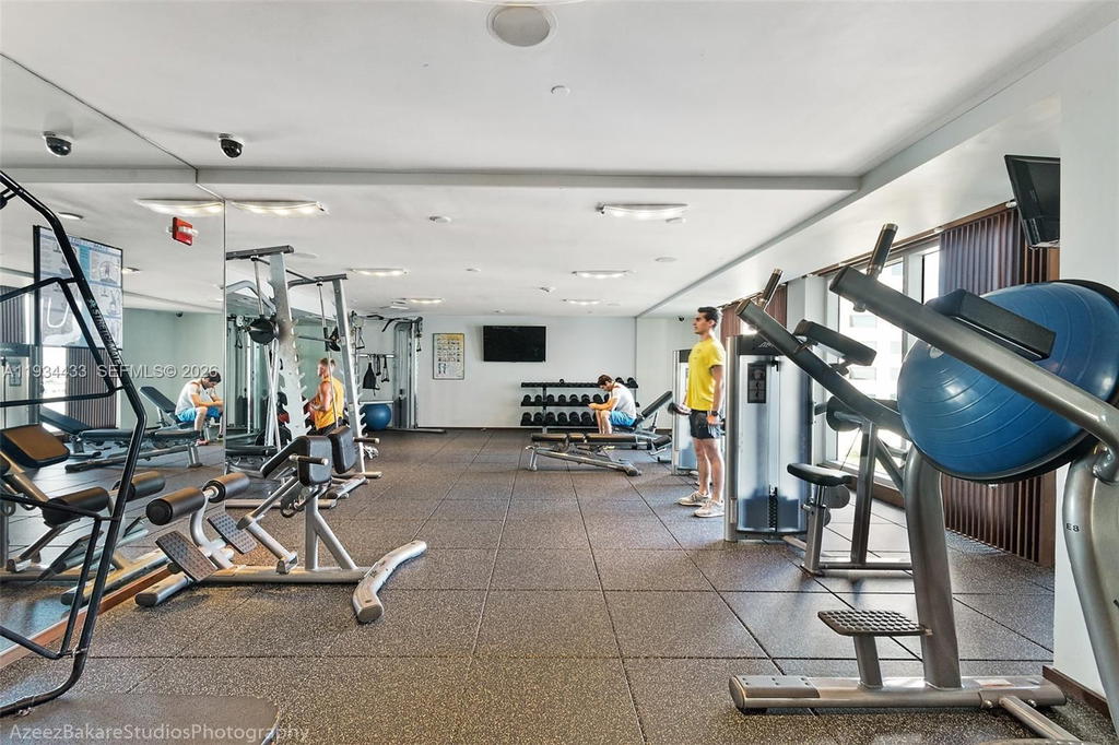 Real estate property located at 325 Biscayne Blvd #621, Miami-dade, One Miami West Condo, Miami, FL