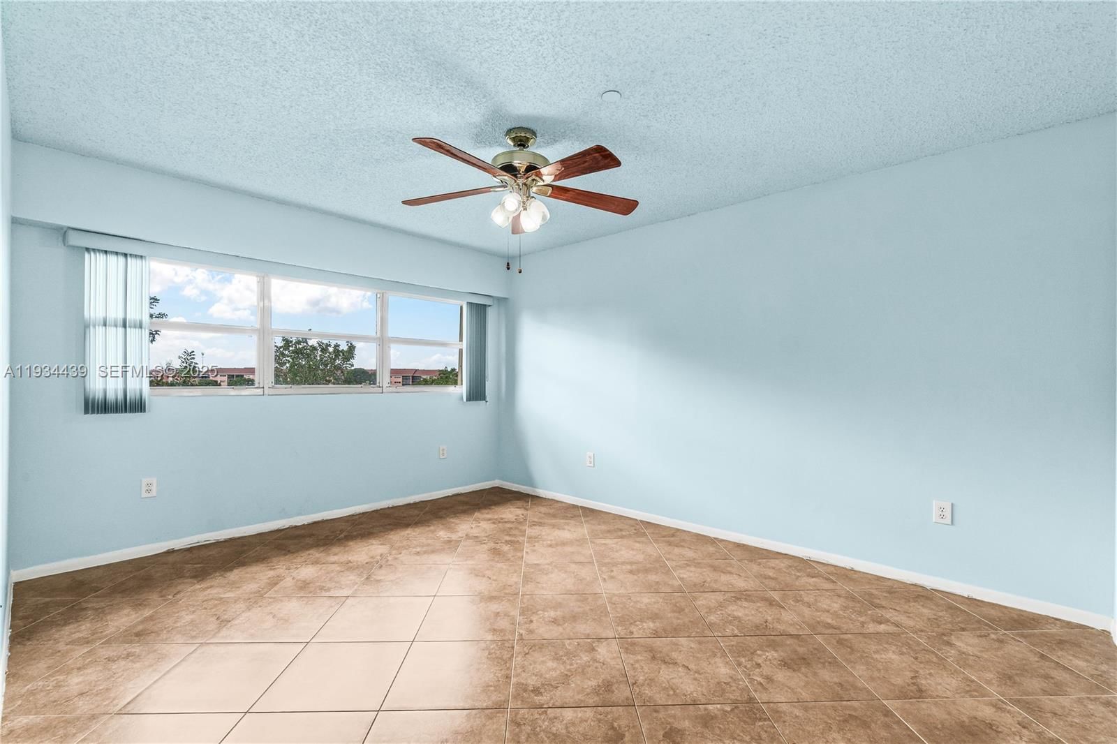 Real estate property located at 550 138th Ave #409K, Broward, Plymouth At Century Villa, Pembroke Pines, FL