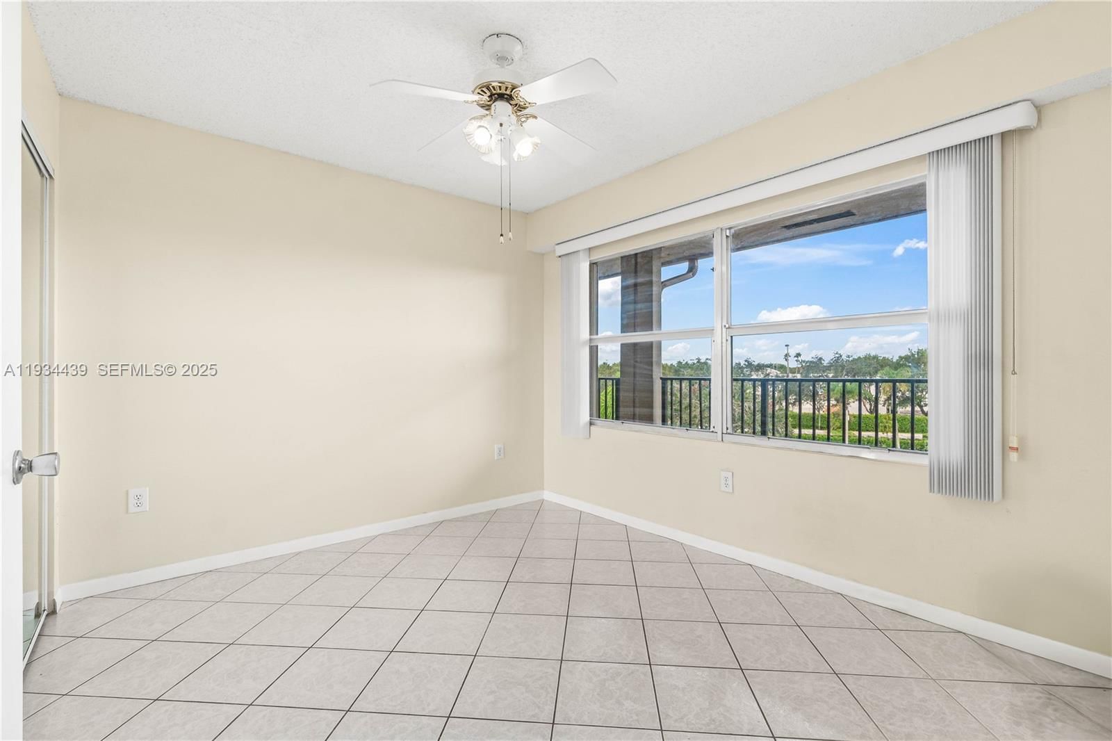 Real estate property located at 550 138th Ave #409K, Broward, Plymouth At Century Villa, Pembroke Pines, FL