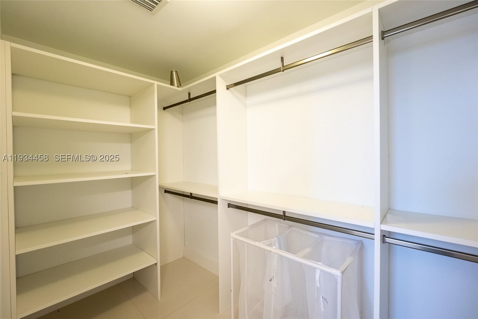 Real estate property located at 16385 Biscayne Blvd #3117, Miami-dade, The Harbour South Condo, North Miami Beach, FL