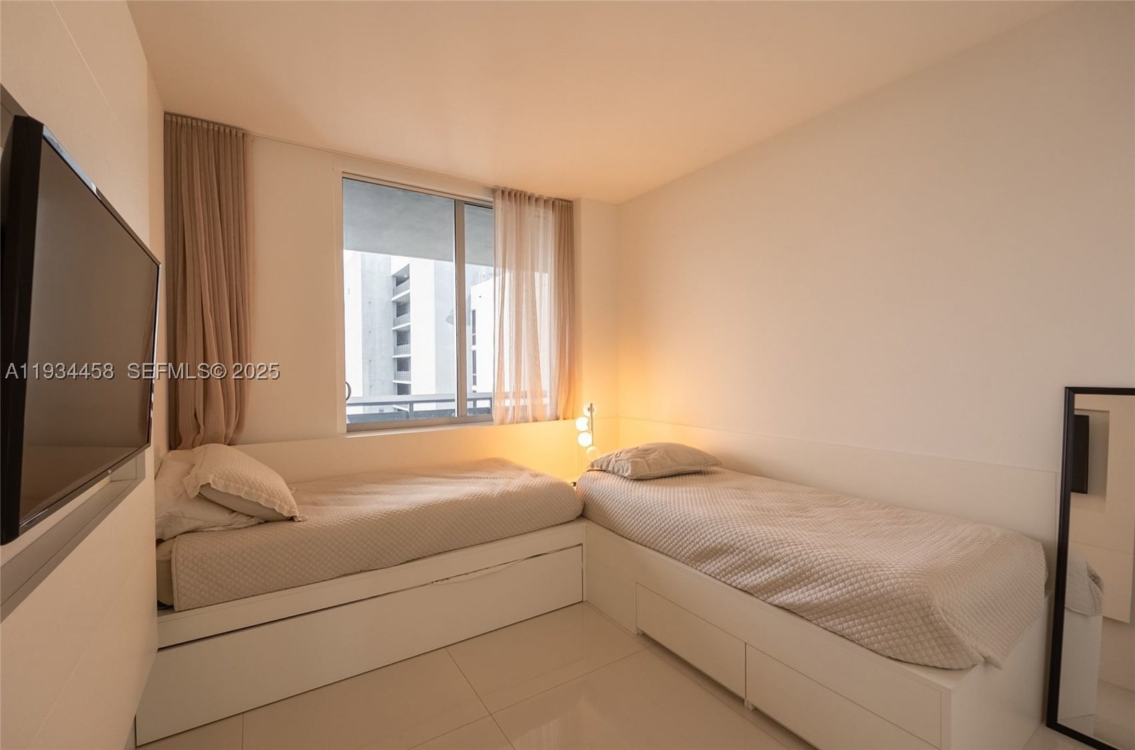 Real estate property located at 16385 Biscayne Blvd #3117, Miami-dade, The Harbour South Condo, North Miami Beach, FL