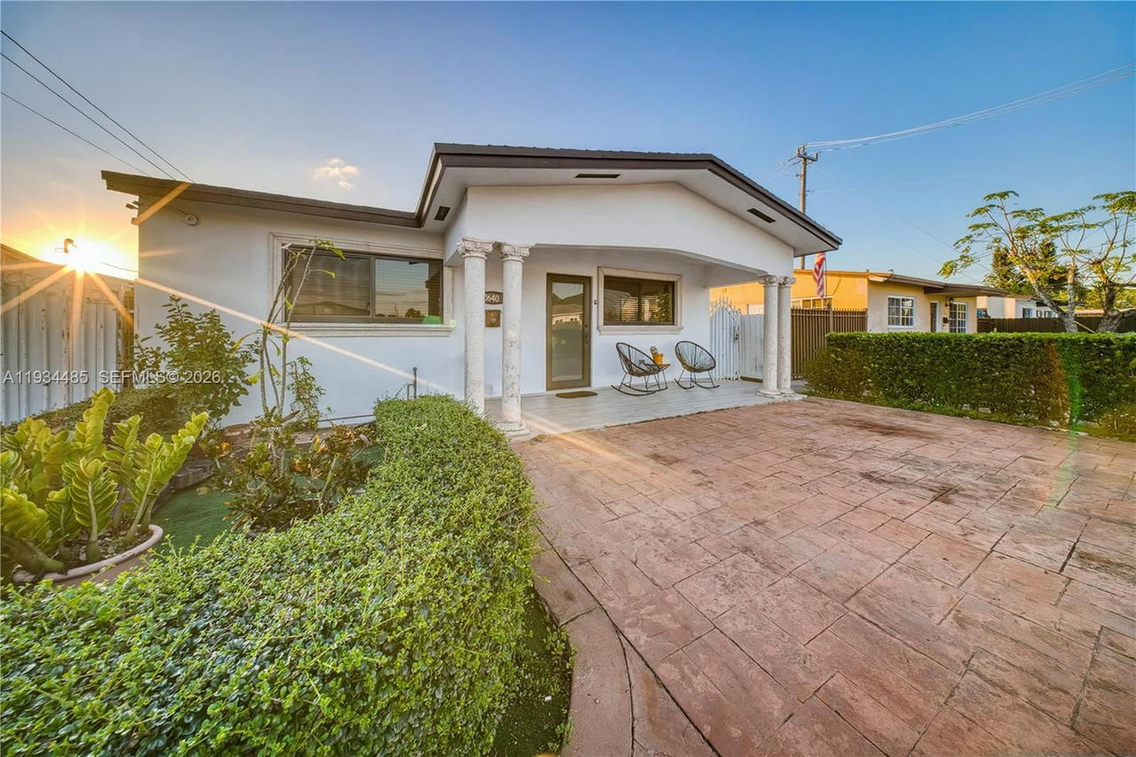 Real estate property located at 3640 92nd Ave, Miami-dade, Central Heights, Miami, FL