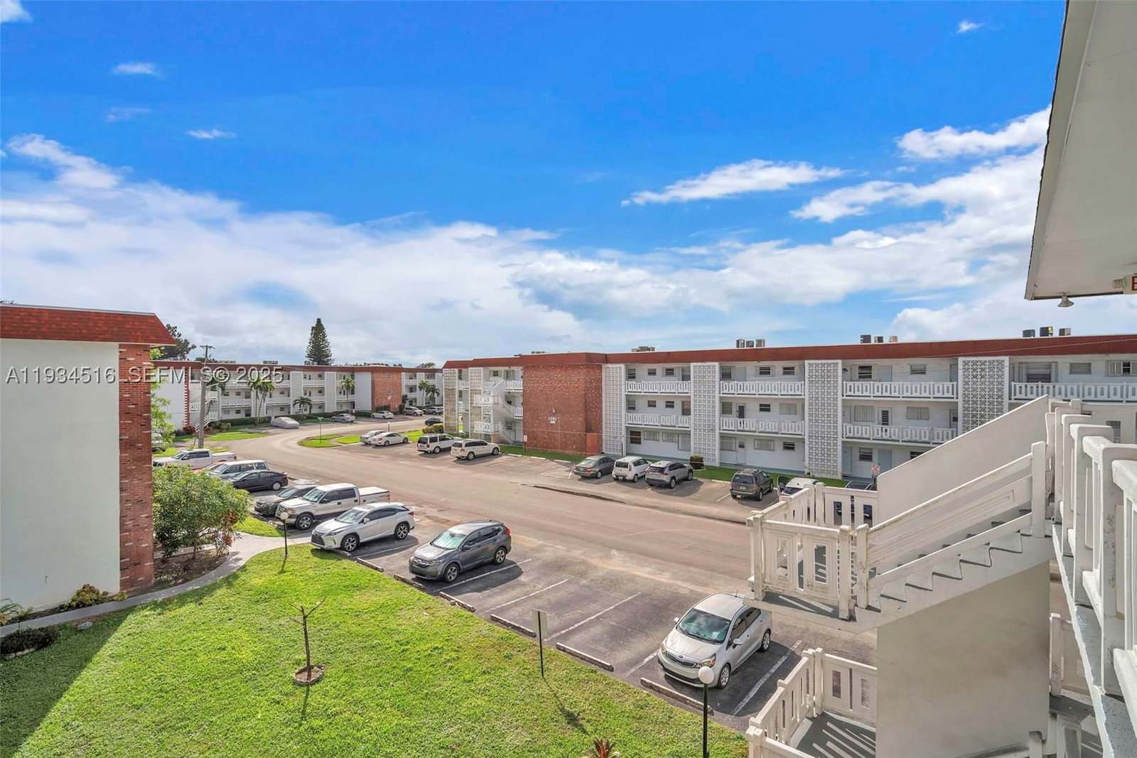 Real estate property located at 1280 43rd Ave #302, Broward, Park South Ten Inc Condo, Lauderhill, FL