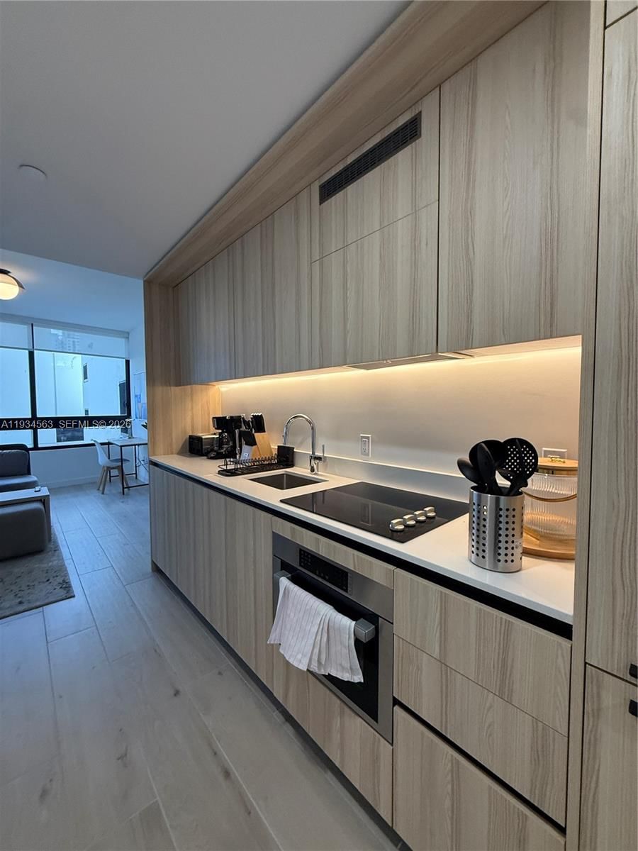 Real estate property located at 225 Miami ave #501, Miami-dade, 225 Disctrict, Miami, FL