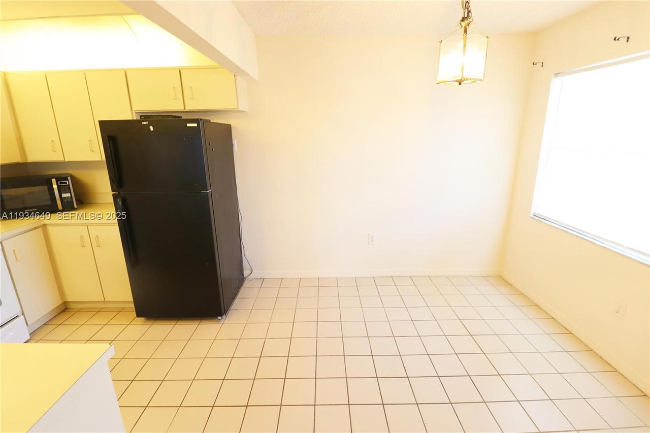 Real estate property located at 464 210th Cir Ter #20410A, Miami-dade, Monterey Village-two, Miami, FL