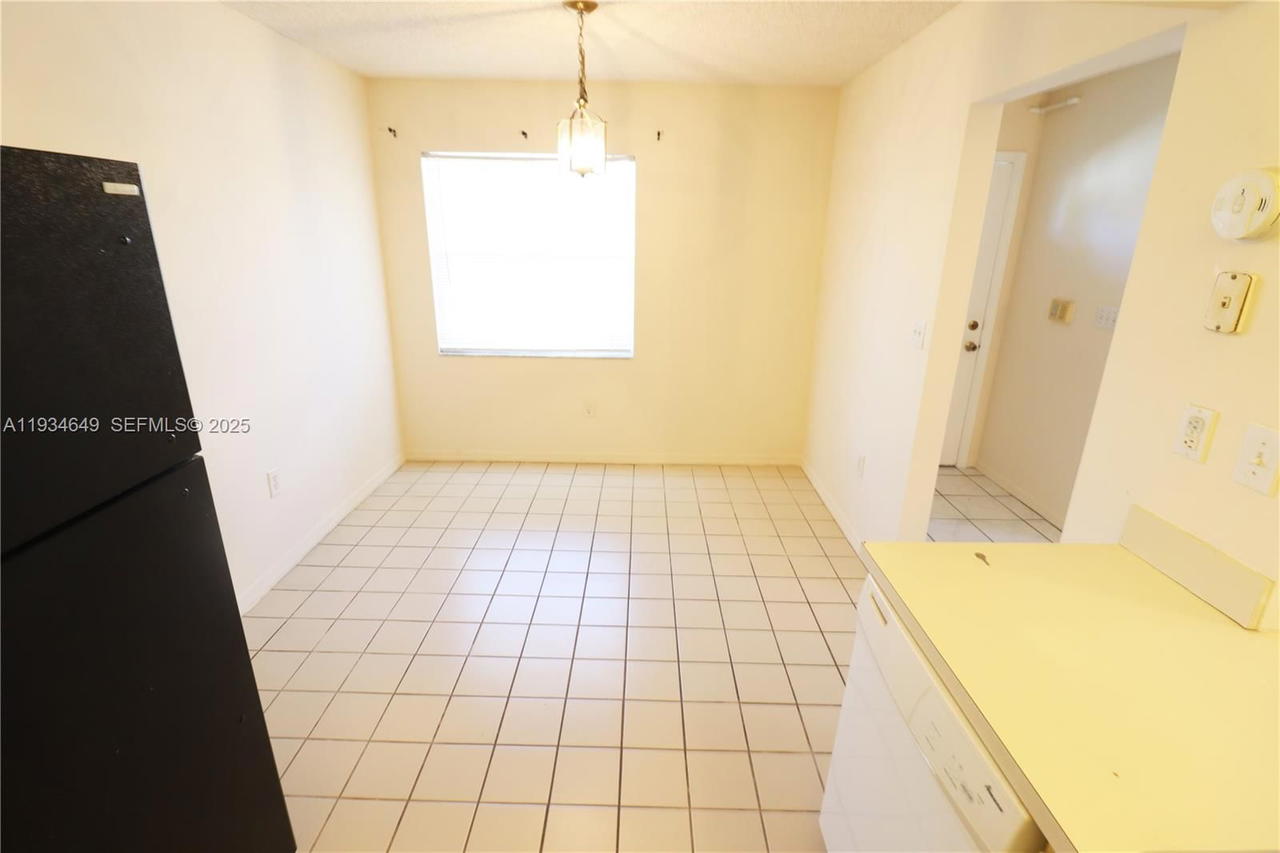 Real estate property located at 464 210th Cir Ter #20410A, Miami-dade, Monterey Village-two, Miami, FL