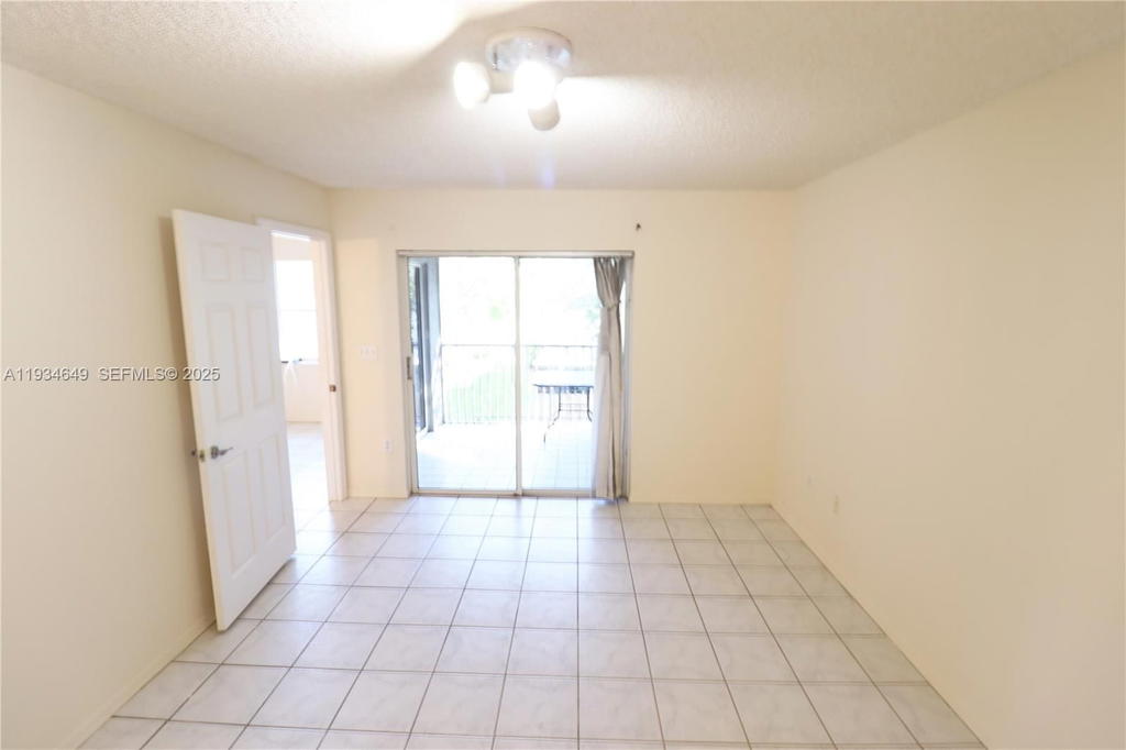 Real estate property located at 464 210th Cir Ter #20410A, Miami-dade, Monterey Village-two, Miami, FL