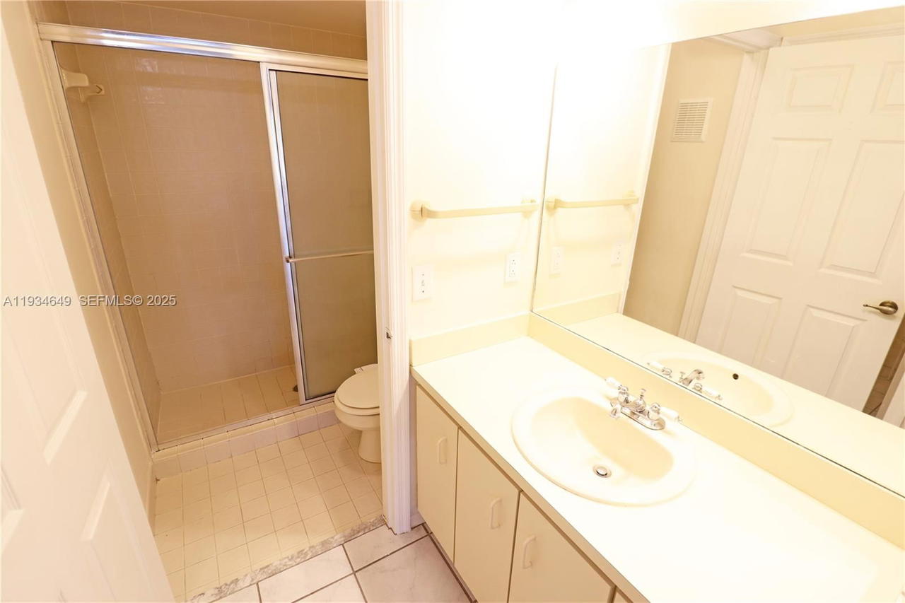 Real estate property located at 464 210th Cir Ter #20410A, Miami-dade, Monterey Village-two, Miami, FL