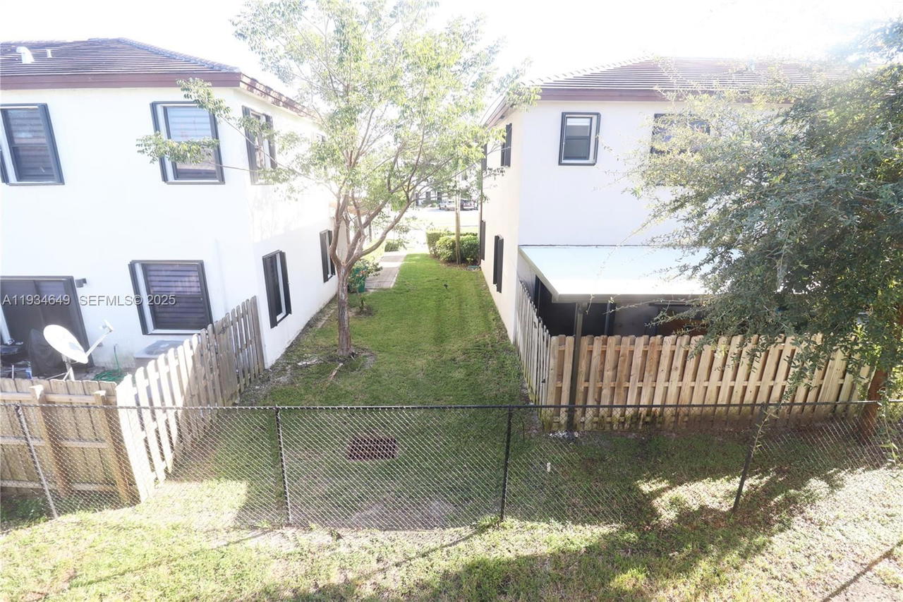 Real estate property located at 464 210th Cir Ter #20410A, Miami-dade, Monterey Village-two, Miami, FL