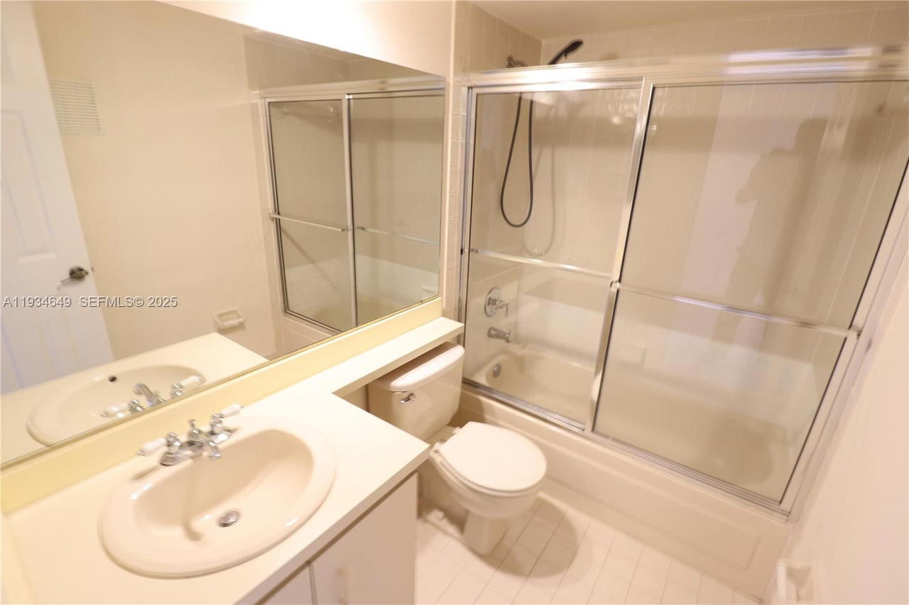Real estate property located at 464 210th Cir Ter #20410A, Miami-dade, Monterey Village-two, Miami, FL