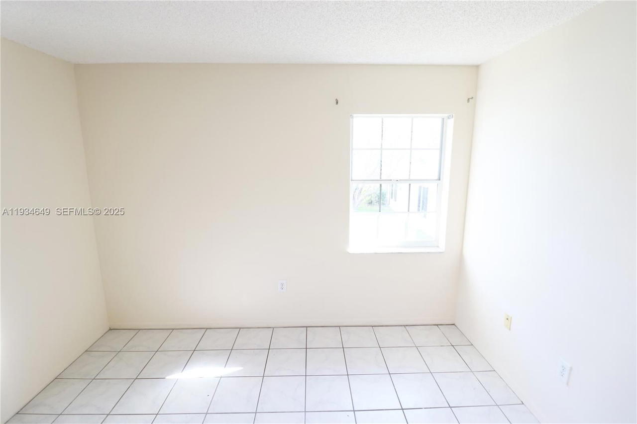 Real estate property located at 464 210th Cir Ter #20410A, Miami-dade, Monterey Village-two, Miami, FL