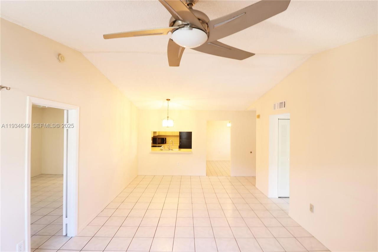 Real estate property located at 464 210th Cir Ter #20410A, Miami-dade, Monterey Village-two, Miami, FL