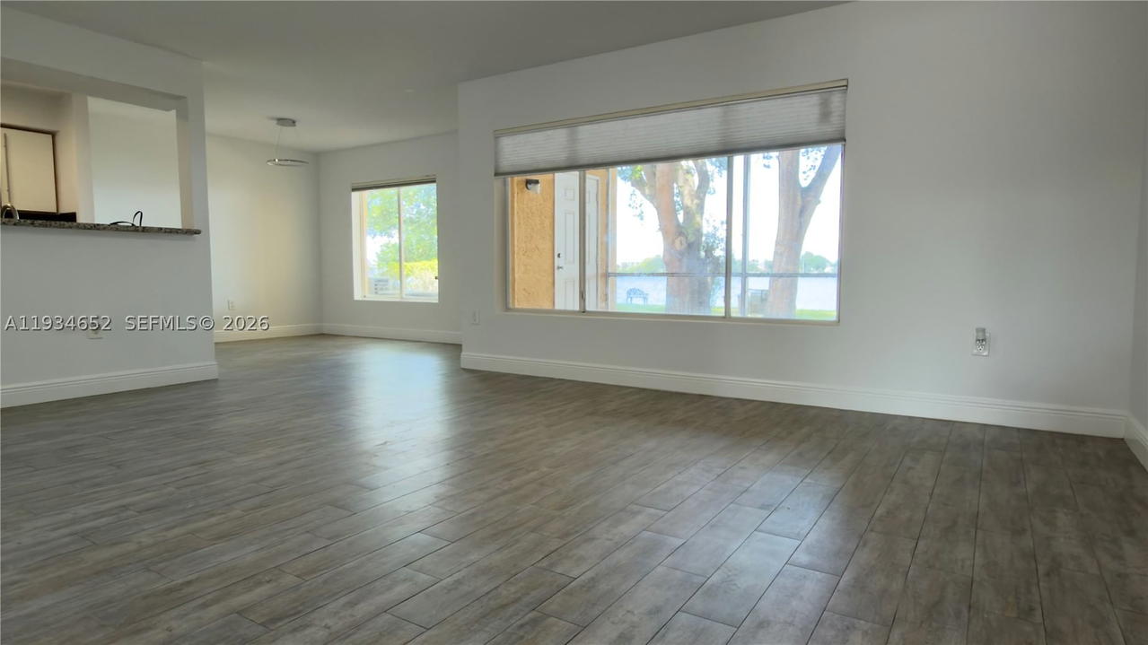Real estate property located at 2445 33rd St #1404, Broward, Sailboat Pointe Condo, Oakland Park, FL