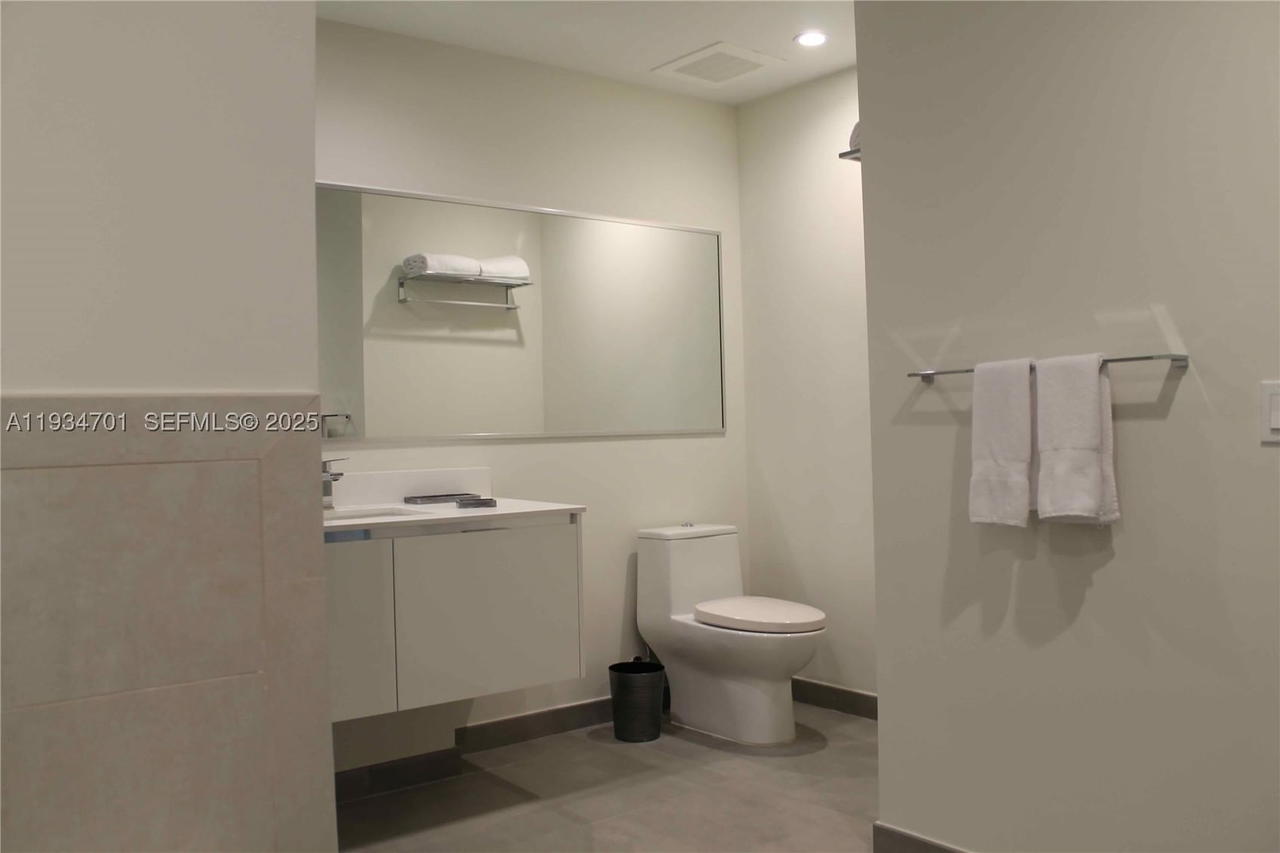 Real estate property located at 777 Ocean Dr S514, Broward, Costa Hollywood Condo, Hollywood, FL