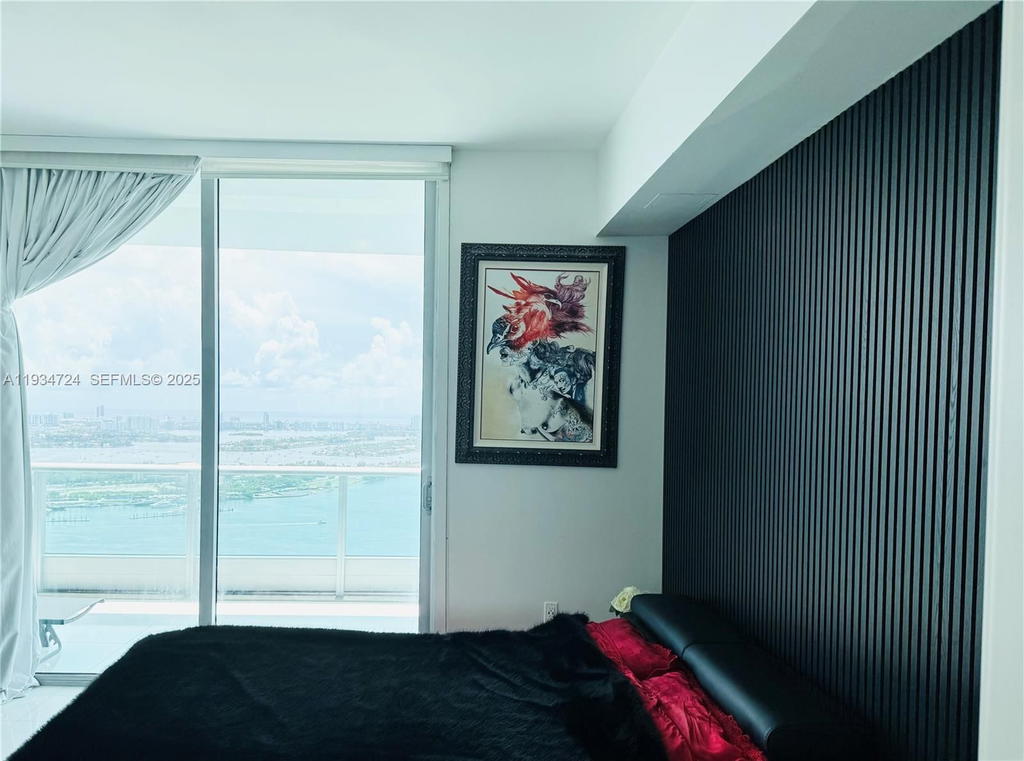 Real estate property located at 900 Biscayne Blvd #4504, Miami-dade, 900 Biscayne Bay Condo, Miami, FL