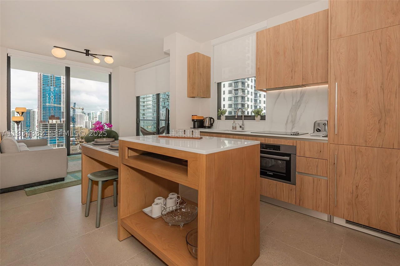 Real estate property located at 11 6 ST #2709, Miami-dade, The Crosby, Miami, FL