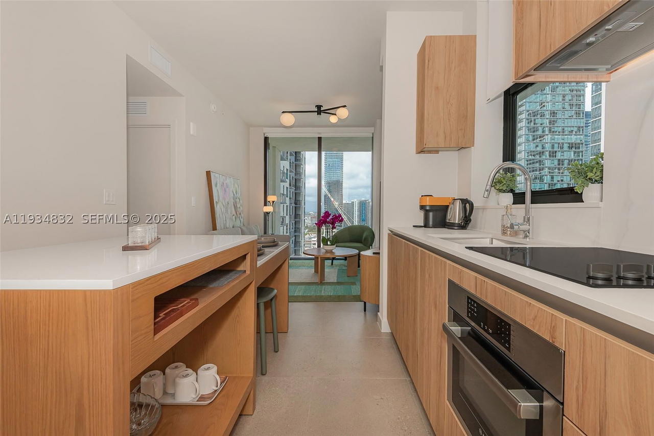 Real estate property located at 11 6 ST #2709, Miami-dade, The Crosby, Miami, FL