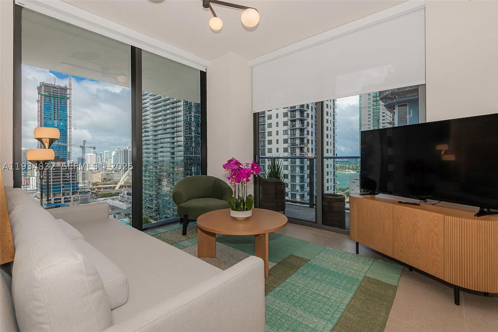 Real estate property located at 11 6 ST #2709, Miami-dade, The Crosby, Miami, FL