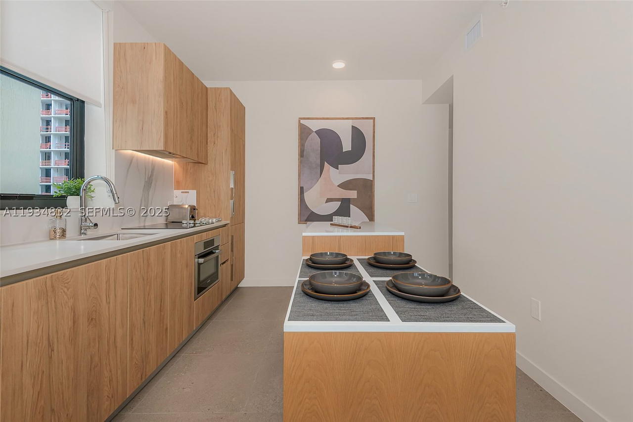 Real estate property located at 11 6 ST #2709, Miami-dade, The Crosby, Miami, FL