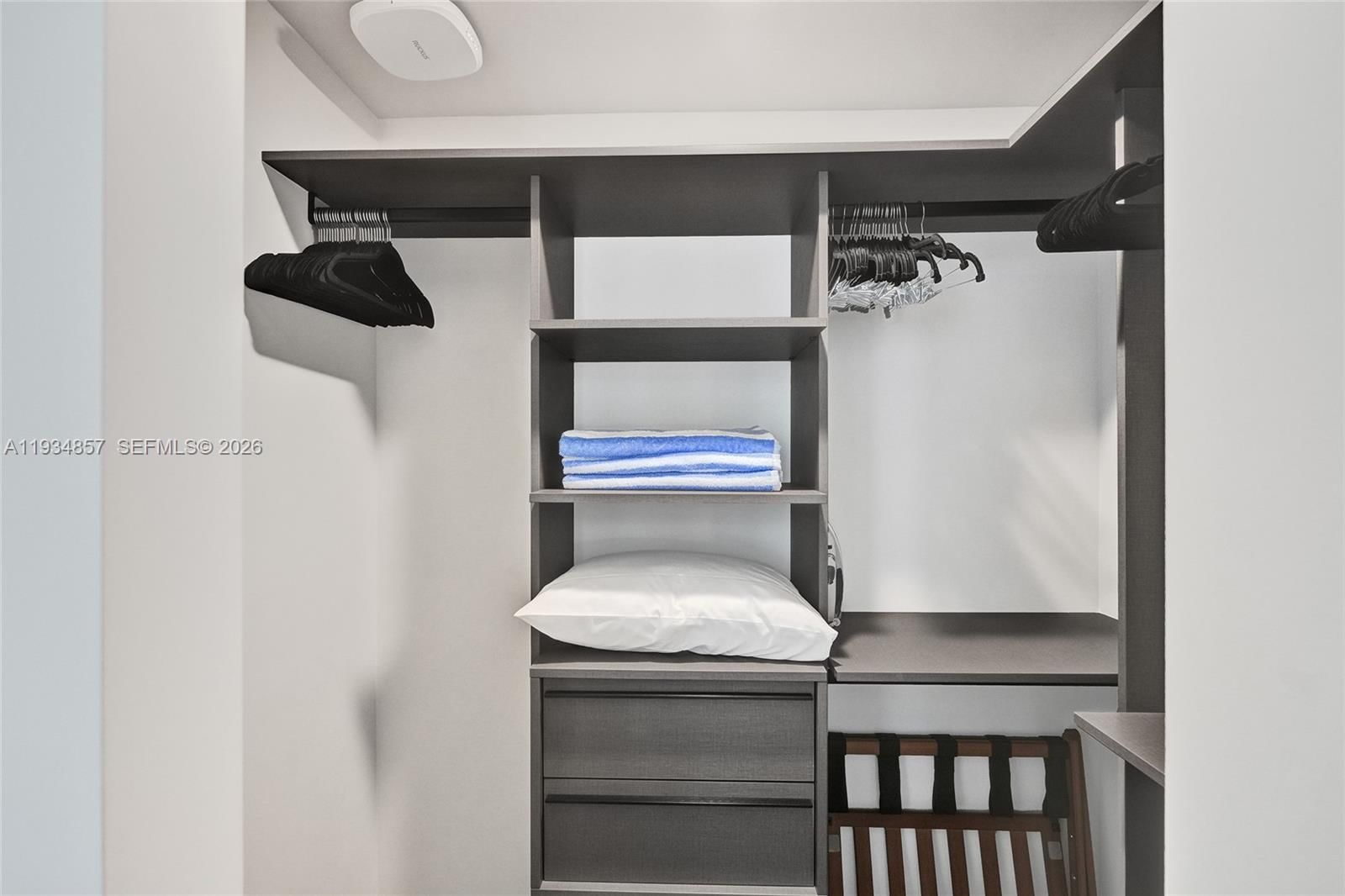 Real estate property located at 11 6TH #2013, Miami-dade, Crosby Miami World Center, Miami, FL