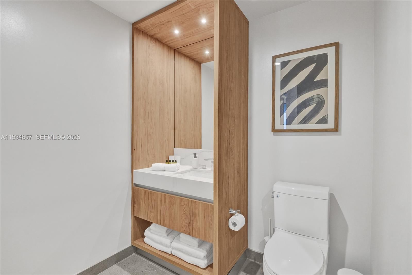 Real estate property located at 11 6TH #2013, Miami-dade, Crosby Miami World Center, Miami, FL