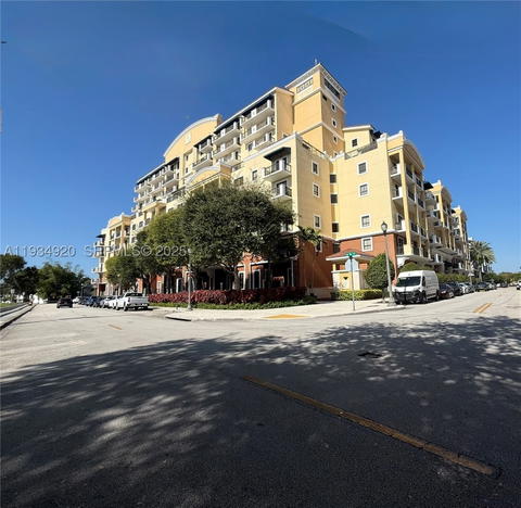 Real estate property located at 8395 73rd Ave #417, Miami-dade, Colonnade At Dadeland Sw, Miami, FL