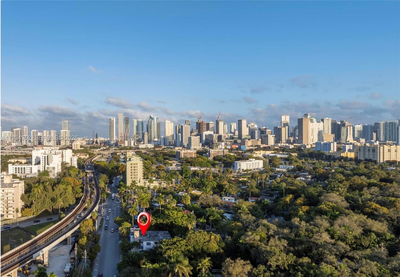 Real estate property located at 950 11th St #3B, Miami-dade, The Twelve Condo, Miami, FL