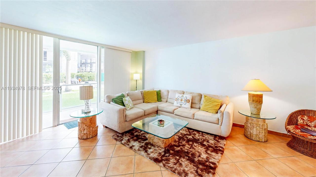 Real estate property located at 3301 5th Ave #110, Miami-dade, Bay Park Towers Condo, Miami, FL
