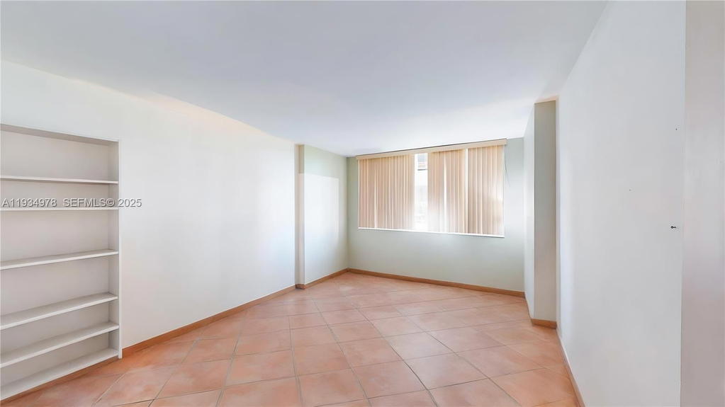 Real estate property located at 3301 5th Ave #110, Miami-dade, Bay Park Towers Condo, Miami, FL