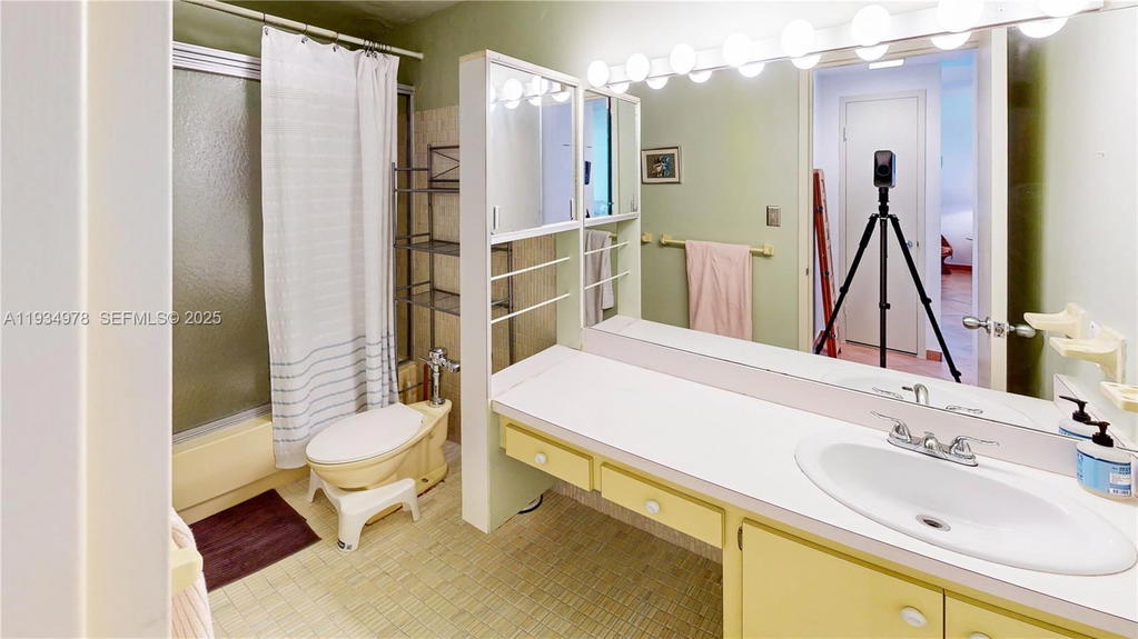 Real estate property located at 3301 5th Ave #110, Miami-dade, Bay Park Towers Condo, Miami, FL