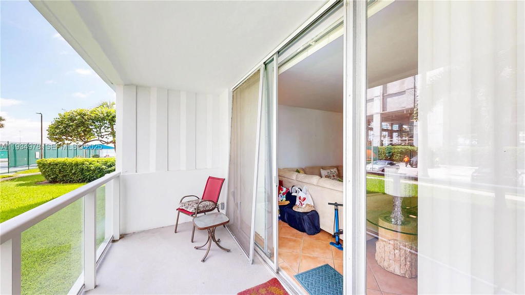 Real estate property located at 3301 5th Ave #110, Miami-dade, Bay Park Towers Condo, Miami, FL