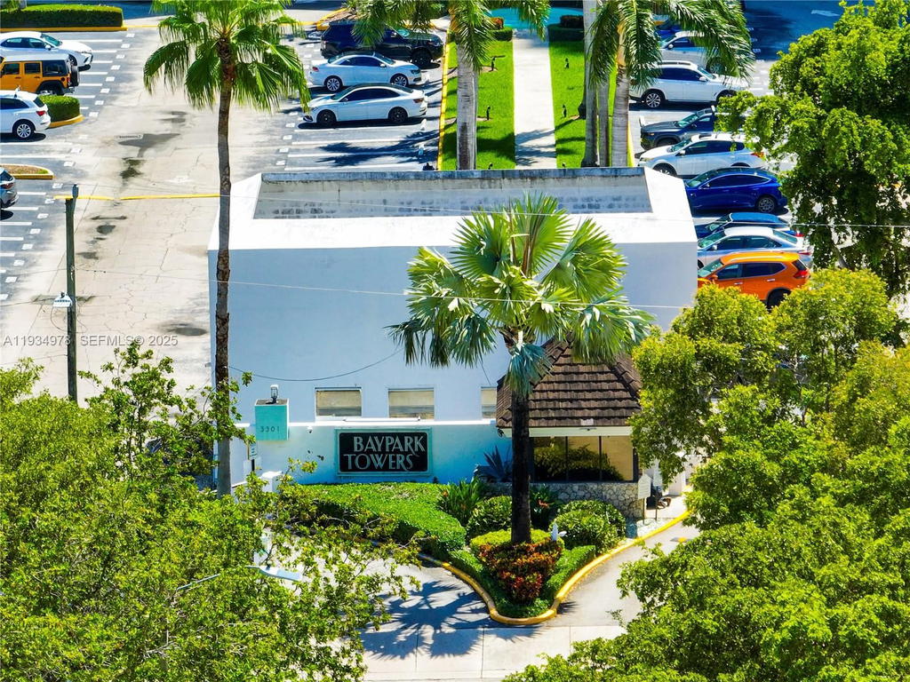 Real estate property located at 3301 5th Ave #110, Miami-dade, Bay Park Towers Condo, Miami, FL