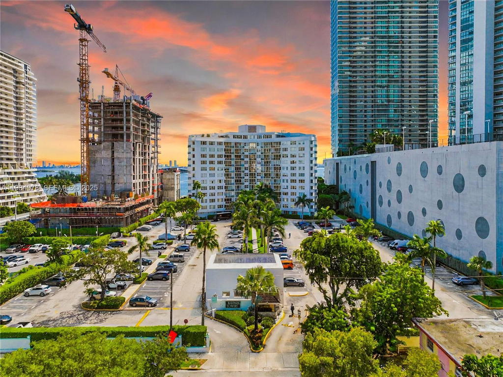 Real estate property located at 3301 5th Ave #110, Miami-dade, Bay Park Towers Condo, Miami, FL
